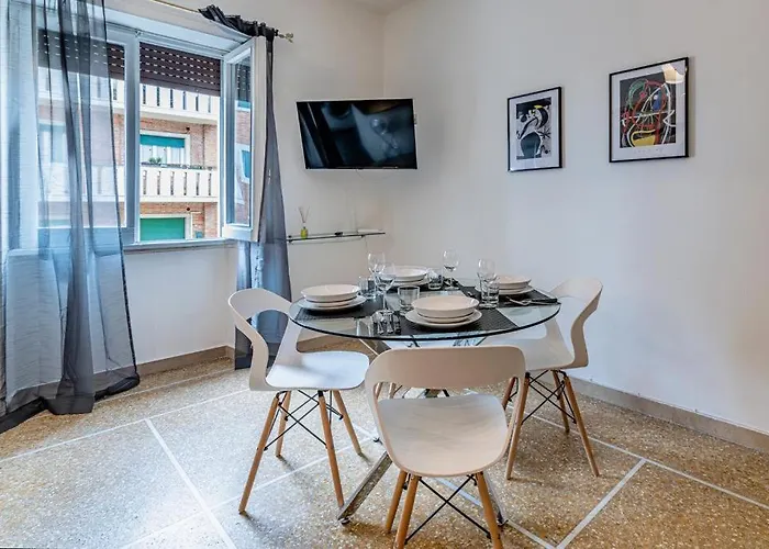 Homestay Policlinico Tiburtina Con Balcone Panoramico E Bagno Privato